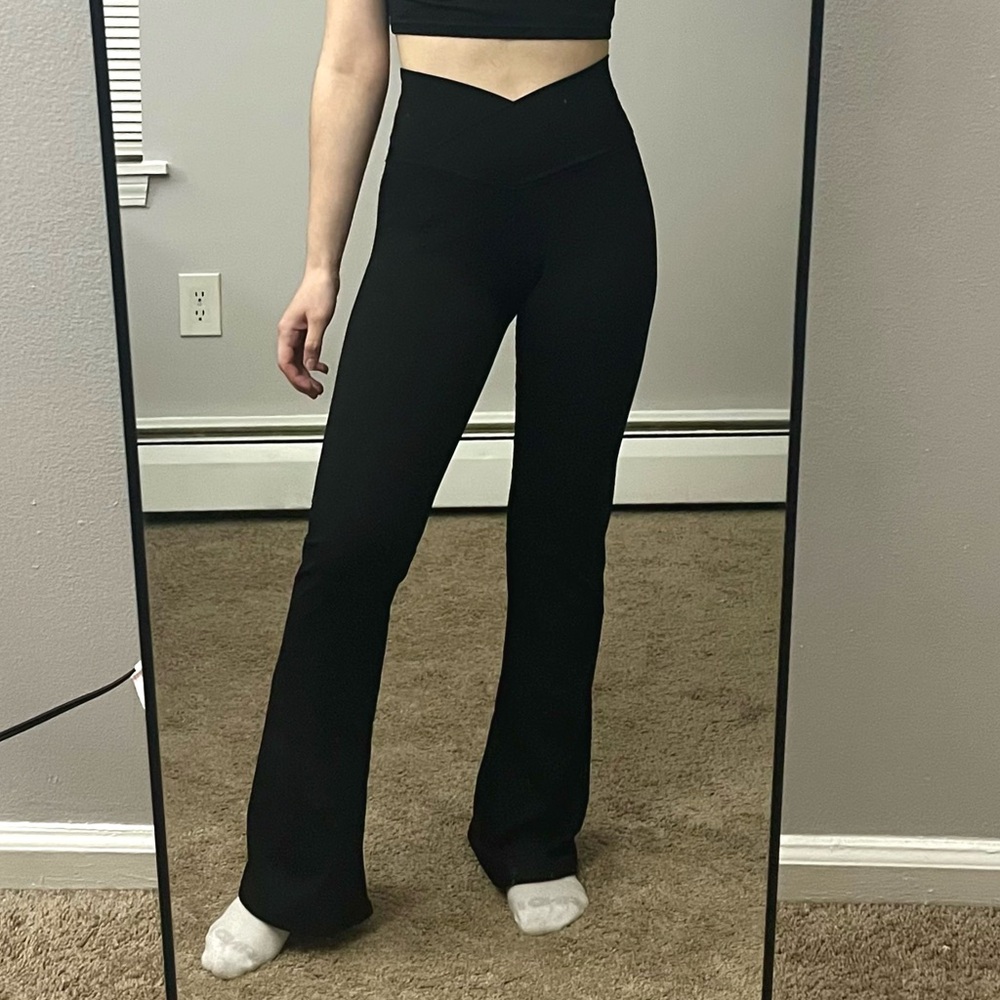 Black Women's High-Waisted Pants